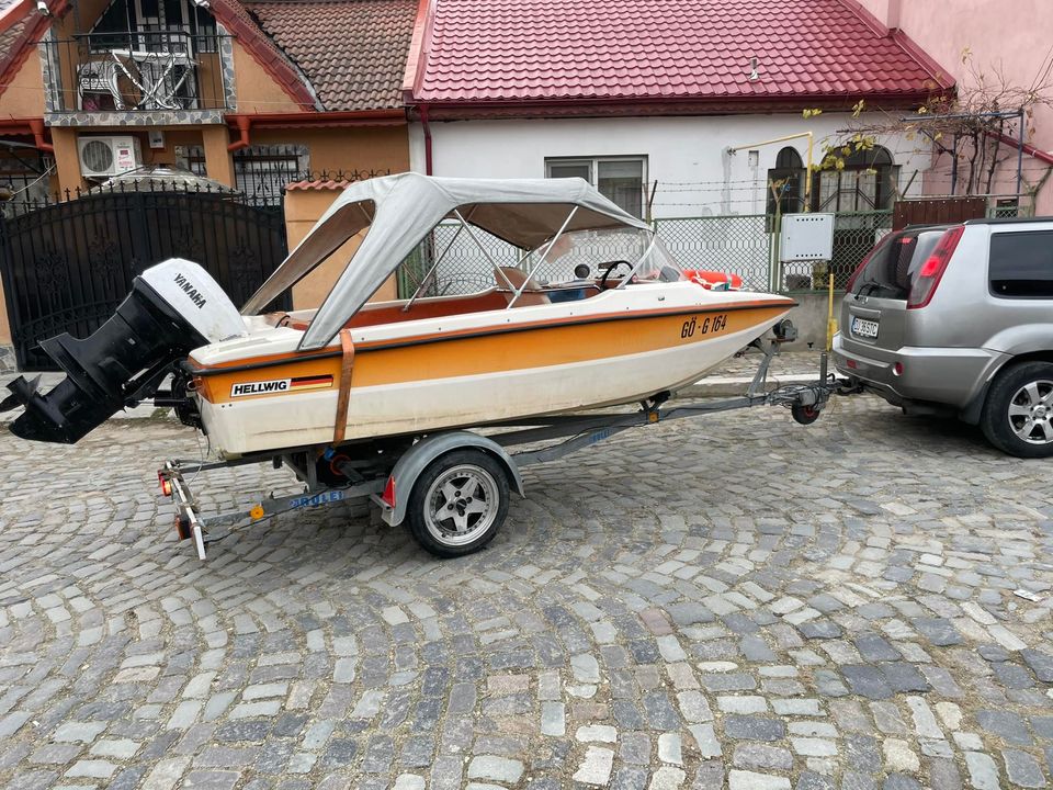 Vând barca ansamblu complet proveniența Germania